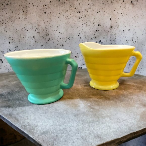 Vintage 1960s Hazel Atlas Glass Sugar & Creamer Yellow and Green Tea Coffee Set - Picture 1 of 6